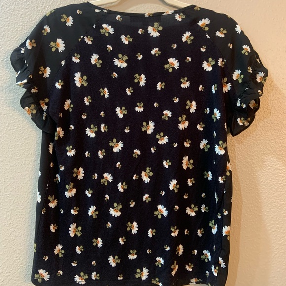 Loft Short-Sleeved Floral Top Size Small Petite - Picture 4 of 4